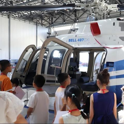 陜直股份攜手西北通用航空協(xié)會點亮少年航空夢 航空科普活動圓滿舉辦